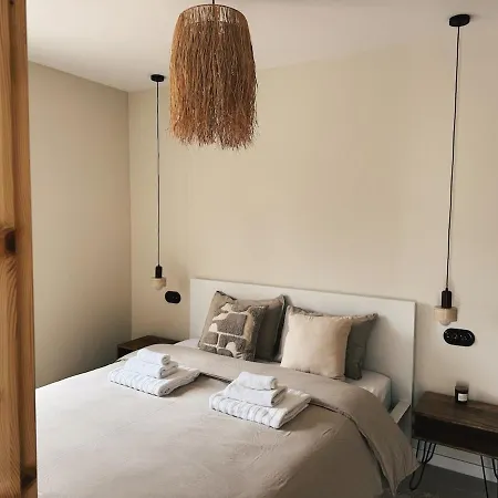 Hola Casa La Sella * ペドレゲール